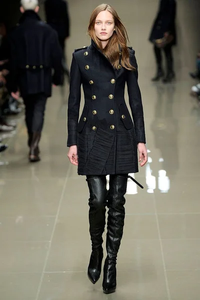 Look 26